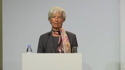 IMF chief: Global economy losing momentum News Clip