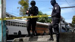 CLEAN : 1,282 Salvadoran gang members moved to medium security jails News Clip