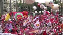 CLEAN : Rousseff supporters take to the streets of Sao Paulo News Clip
