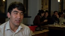 Migrants teach Londoners to cook their cuisine Instructional Video