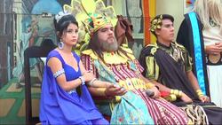 Hundreds in Venezuela re-enact story of Magi Instructional Video