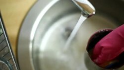 Dishwashing routine. Stock Footage