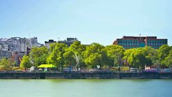 Portland Day Pan Stock Footage