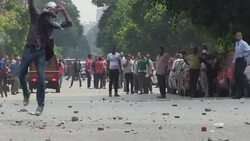 CLEAN : Egypt police fire tear gas to break up News Clip
