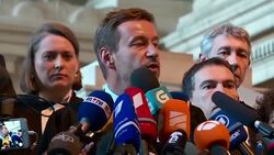 CLEAN : Belgian prosecutors ask court to extradite Catalan ex-leader News Clip