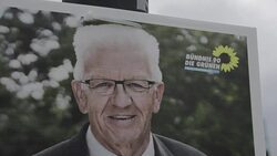 CLEAN : Merkels party faces polls drubbing as populists eye surge (2) News Clip