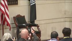 Lawmakers Unveil Chair to Honor POW/MIAs News Clip