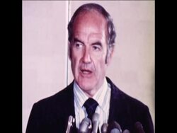 SYND 8-8-72 SENATOR GEORGE MCGOVERN GIVES PRESS CONFERENCE ON VIETNAM News Clip