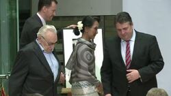 CLEAN : Suu Kyi cautions Myanmar not yet a democracy News Clip