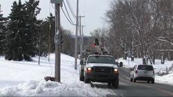 As power in Pennsylvania is slowly restored, President Barack Obama has declared a state of emergency for the state. The move will help the state to restore power for those who currently don't have it. (Feb. 6) Instructional Video