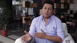 VOICED : Galapagos un paraiso con derecho de admision News Clip