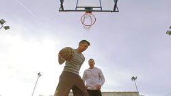 Playing basketball. Stock Footage