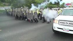 CLEAN : Venezuela tense as protesters march against president News Clip