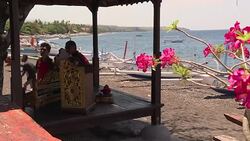 CLEAN : Indonesia ready to divert tourists as Bali volcano rumbles News Clip