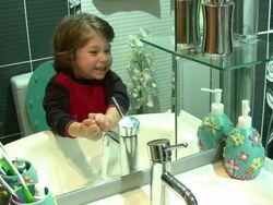 Little boy in the bathroom Stock Footage
