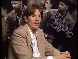 Nice guy Denzel Washington plays baddie cop in new action thriller News Clip