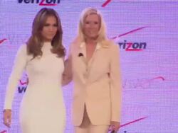 Jennifer Lopez, Marni Walden at Verizon Wireless Press Conference Announcing Viva Movil by Jennifer Lopez Stock Footage