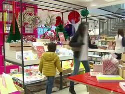 Shoppers rush to buy presents before Christmas News Clip