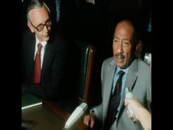 SYND 10 5 75 PRESIDENT SADAT  MEETS DUTCH FOREIGN MINISTER News Clip