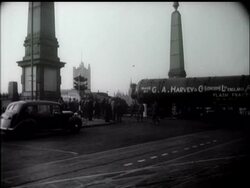TRICKY TRANSPORT THROUGH LONDON News Clip