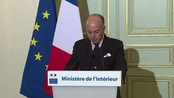 CLEAN : Suspect shot by police hunting radicalised women in Paris News Clip