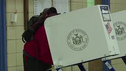 CLEAN : Clinton, Trump tipped to win as New York votes News Clip