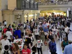 VIDEO: Grand Hall of Grand Central Terminal Stock Footage