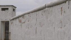 Town divided by war says walls don't work  Instructional Video