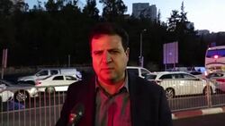 VOICED : Evacuan miles de personas en Israel por incendios News Clip