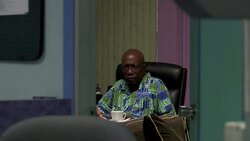 CLEAN : Warner meets with his constituents amid corruption scandal News Clip