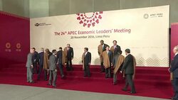 CLEAN : Asia Pacific gather and smile to immortalize summit's last day News Clip