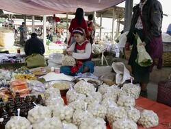 MS View of Woman selling food at Local Market / Nyaungshwe, Shan State, Myanmar Stock Footage