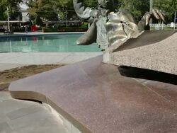 Yerevan, lake and monuments in Jerewan park Stock Footage