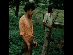 SYND 6 7 79 SANDINISTA GUERRILLAS IN NICARAGUAN TOWN WITH NATIONAL GUARD PRISONERS News Clip