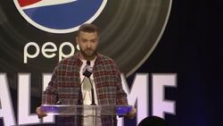 Justin Timberlake talks bromance with Tom Brady, a possible `N Sync reunion and gets serenaded with `'Happy Birthday,' at Super Bowl press conference, no talk of wardrobe malfunctions Instructional Video