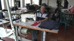 VOICED: Nueva vida para sastre de FARC News Clip