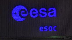 CLEAN : The man at the controls of the ESA and NASA Solar Orbiter mission News Clip