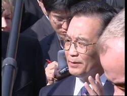 Chinese PM visits Brandenburg gate, meets Schroeder News Clip