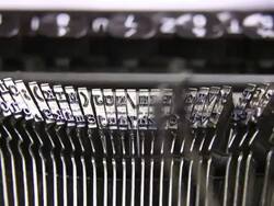 HD Old typewriter typebar movement (loopable) Stock Footage