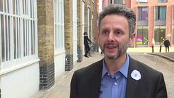 VOICED : Expatriados de UE hacen campana por sus derechos ante el Brexit News Clip