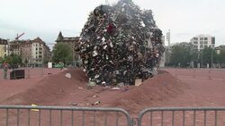 CLEAN : Anti littering campaign hits Geneva with News Clip