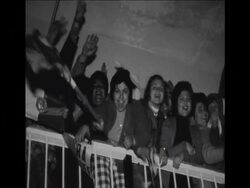 SYND 9-2-72 DOM MINTOFF ARRIVES BACK AFTER ROME TALKS News Clip