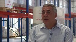 CLEAN : Hard times for red gold divers in Moroccos El Dorado News Clip