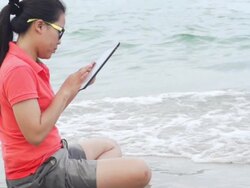 Tablet user learning : HD Slow motion Stock Footage