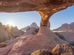 DS Beautiful Arch At Spitzkoppe Stock Footage