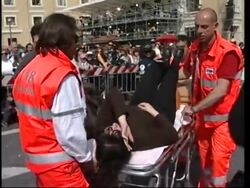 People waiting to see pope overcome by heat and crowds News Clip