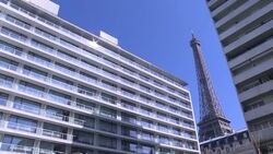 CLEAN : Paris chefs hit the roof for gastro gardens News Clip