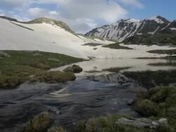 Clear mountain creek Stock Footage