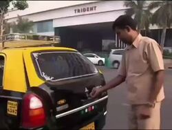 Cloud of smog hangs over Mumbai, India Stock Footage