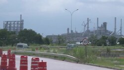 VOICED : De Dorado brasileno a ciudad fantasma News Clip